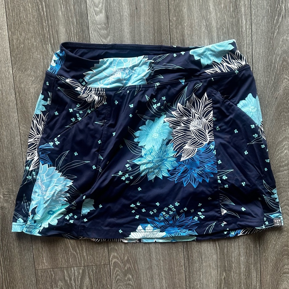 Title Nine Navy Athletic Skort with Subtle Dot Print